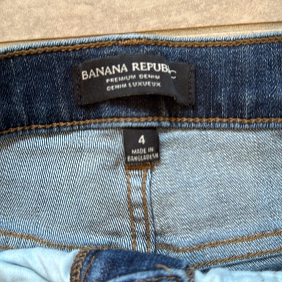 Banana Republic Jean Shorts - Picture 2 of 3